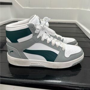 Puma Kids Sneakers - White, Gray, and Green